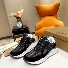 Burberry Low Shoes